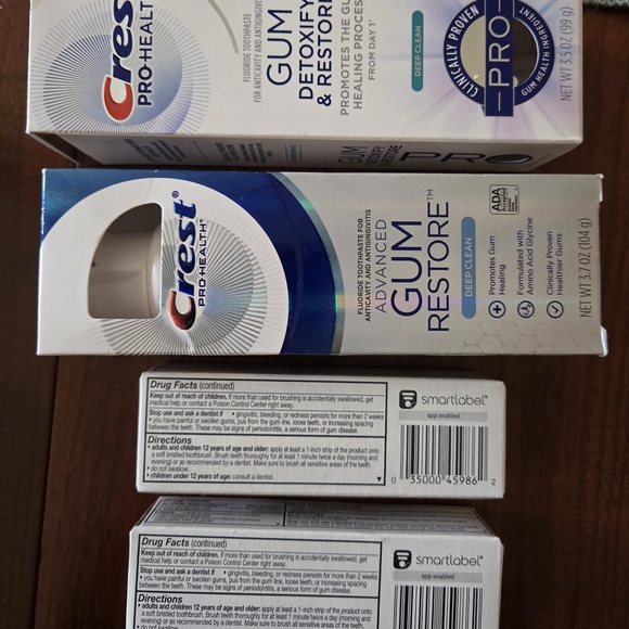 NEW 3 Oral-B Clic Toothbrushes & 4 Toothpastes - Picture 8 of 9
